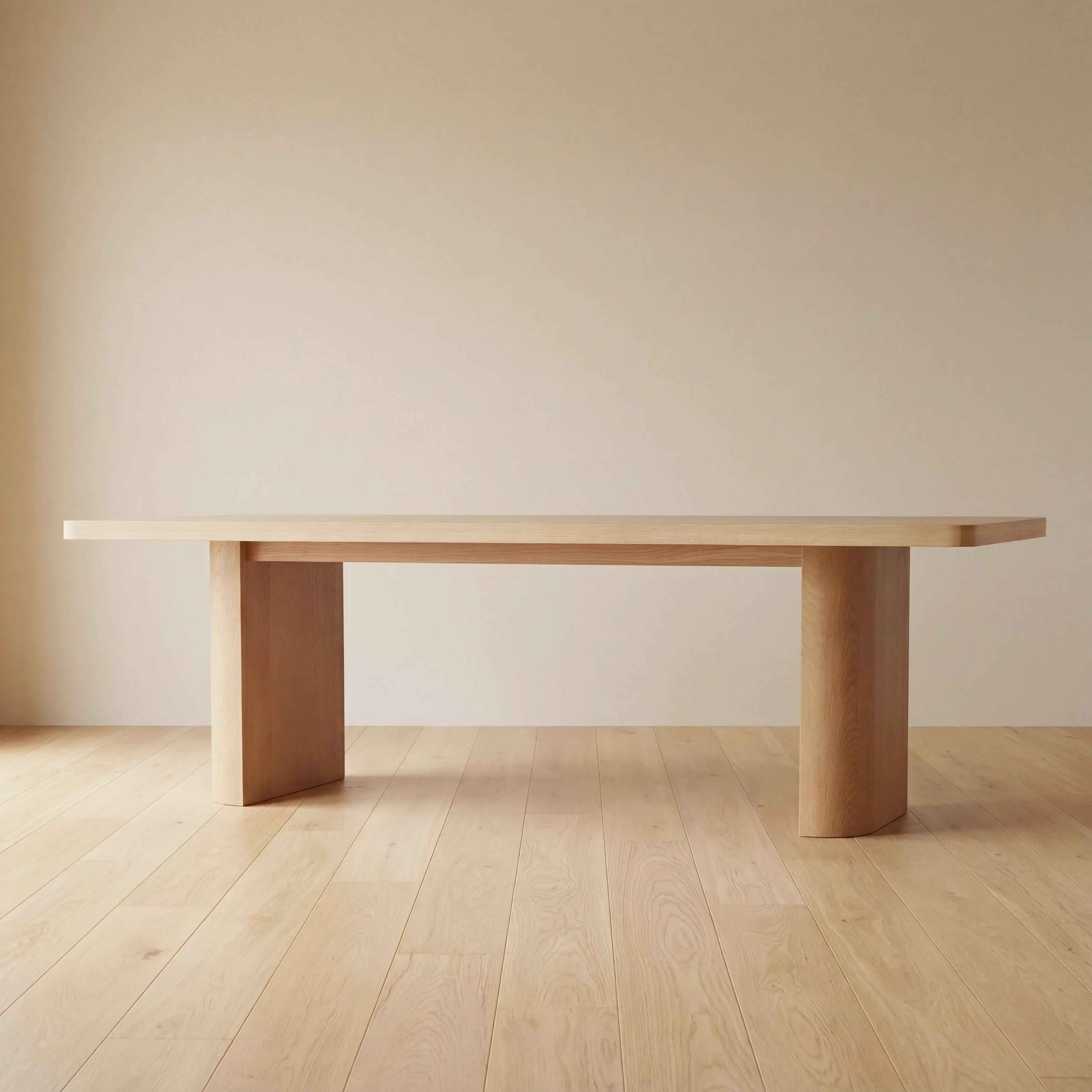 Ovelo Dining Table All-oak construction